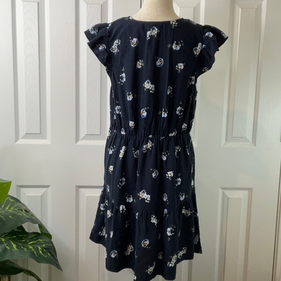 Universal Thread - Women's Flutter Short Sleeve Mini
Skater Dress Size L - Picture 7 of 12